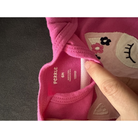 5/$10 Pekkle onesie/bodysuit pink with fox 6 months - Picture 3 of 3